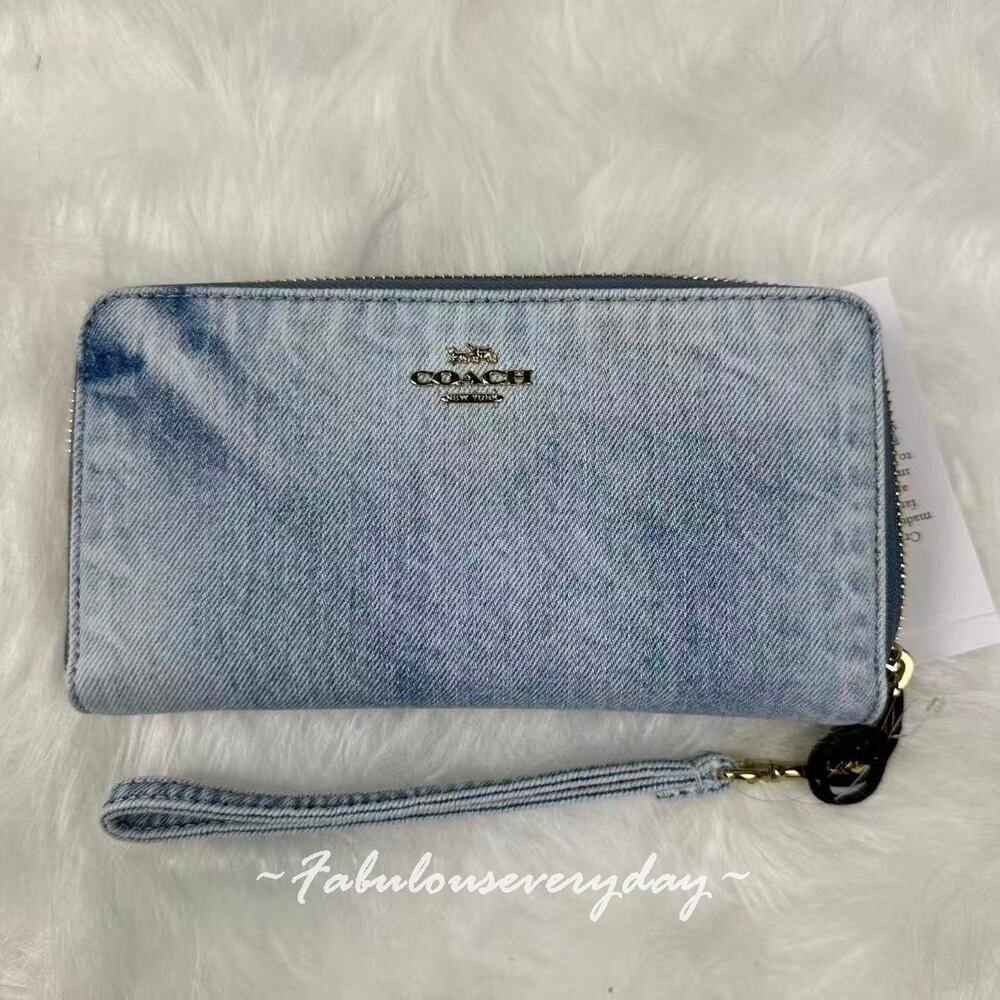Coach Long Zip Around Wallet In Loved Denim CEC21 denim/Gold/Light Indigo NWT
